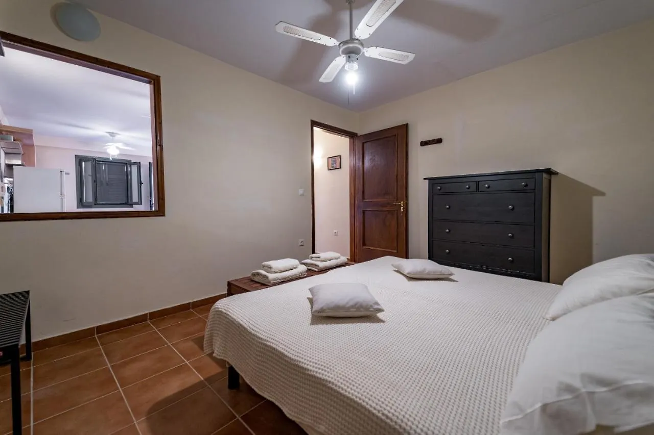 Sant'Agata Apartment Lixouri