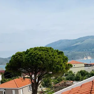 Appartamento Wooden Roof, Lixouri